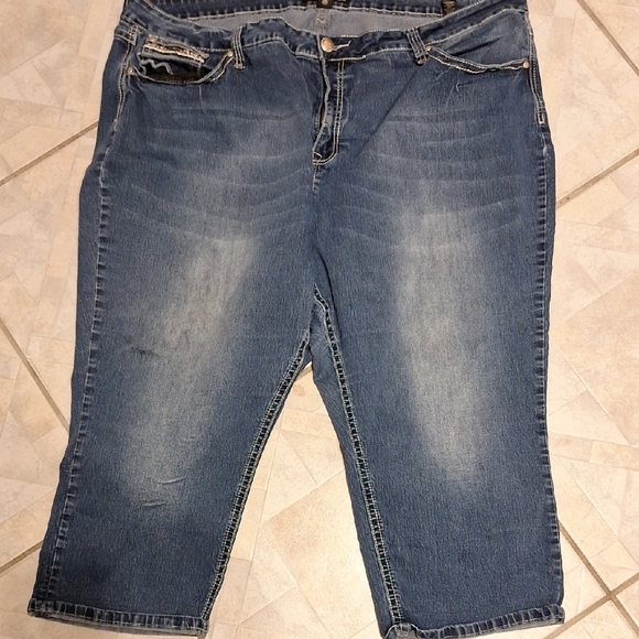 q Womens Cato Stretch Denim Plus Size Dungarees Capris Size 28W - Picture 1 of 5